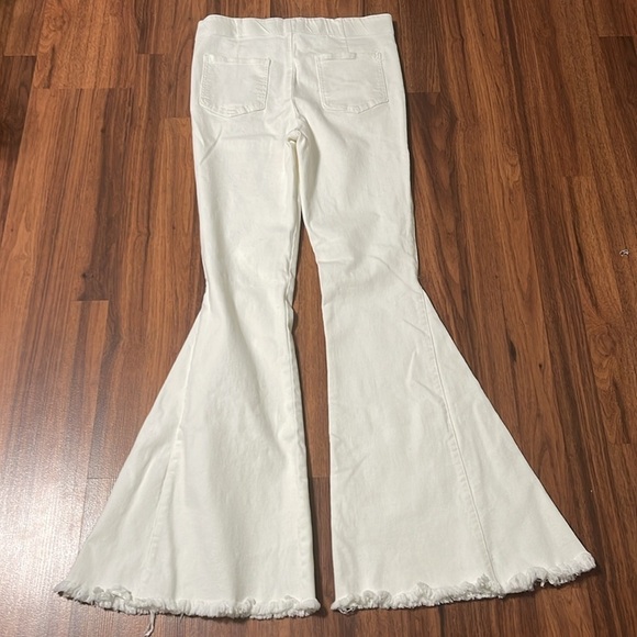 Juliana’s flare leg pull on elastic waist jeans size M - Picture 4 of 5